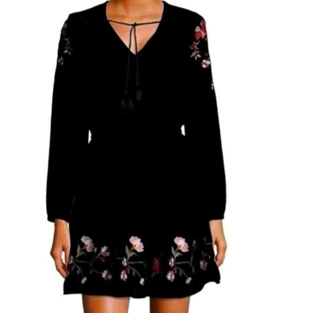 Elegant Black Floral Embroidered Dress